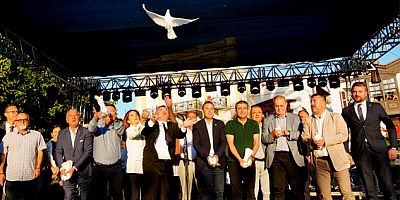 Çeşme Festivali 2022/ Balkan Günleri büyük bir coşkuyla başladı!   