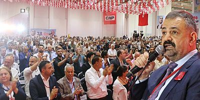 Şenol Aslanoğlu, CHP İzmir İl Başkanlığına yeniden seçildi